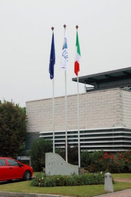 PENNONE IN ALLUMINIO ANODIZZATO PER ESTERNO