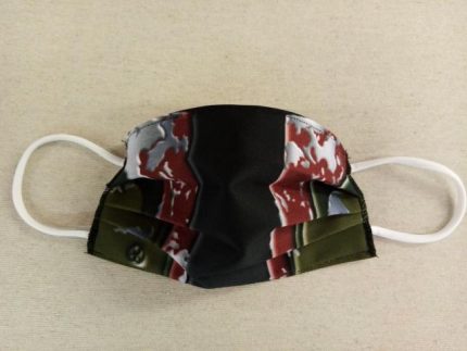 MASCHERINA HELMET IN COTONE DOPPIO STRATO E POLIESTERE - APRIBILE - NON MEDICA - NON DPI