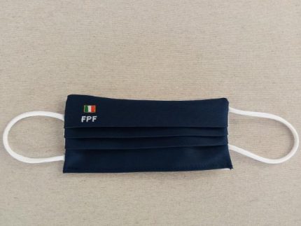 MASCHERINA CON TRICOLORE E 3 CIFRE RICAMATE IN COTONE E POLIESTERE - APRIBILE - NON MEDICA - NON DPI