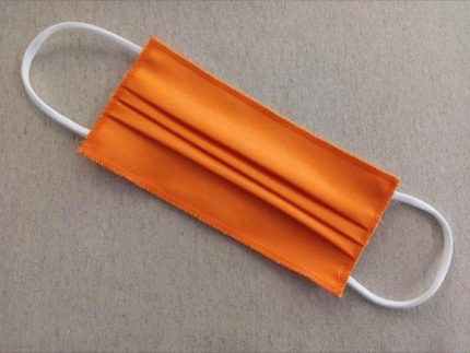 MASCHERINA ARANCIONE IN COTONE DOPPIO STRATO E POLIESTERE - APRIBILE - NON MEDICA - NON DPI