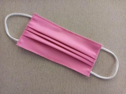 MASCHERINA ROSA IN COTONE DOPPIO STRATO E POLIESTERE - APRIBILE - NON MEDICA - NON DPI