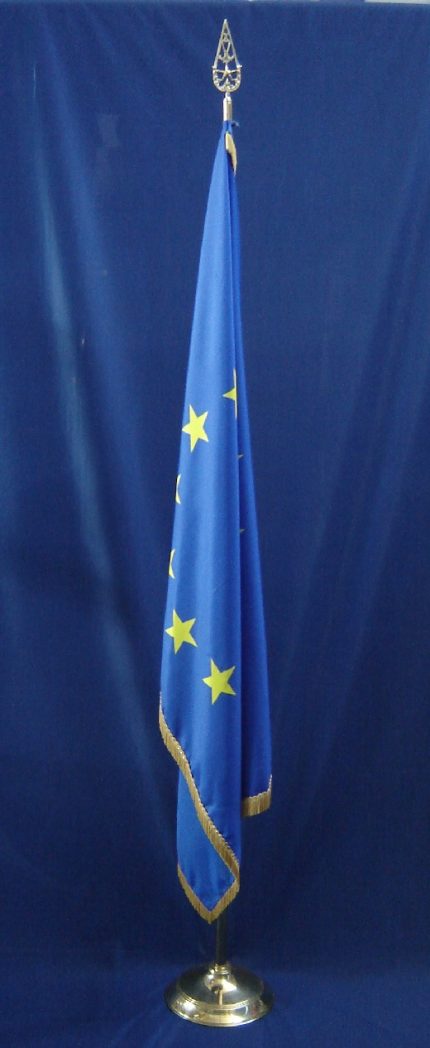 Set in ottone + bandiera U.E. Unione Europea  in poliestere nautico con frangia