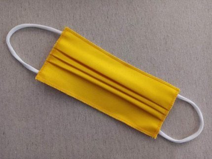 MASCHERINA GIALLA IN COTONE DOPPIO STRATO E POLIESTERE - APRIBILE - NON MEDICA - NON DPI
