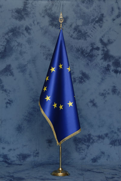 Bandiera U.E. - Unione Europea DELUXE da sala completa di stand in ottone dorato