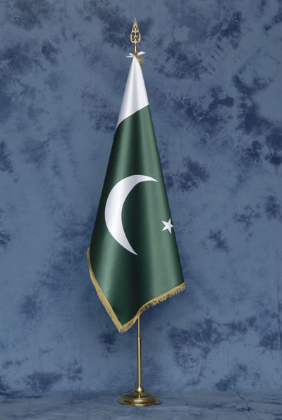 Bandiera Pakistan DELUXE da sala completa di stand in ottone dorato
