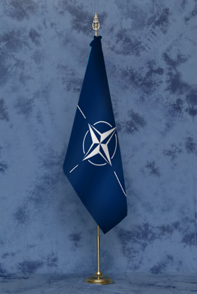Bandiera NATO. - Organizzazione delle Nazioni Unite DELUXE da sala - SENZA FRANGIA DORATA - completa di stand in ottone dorato